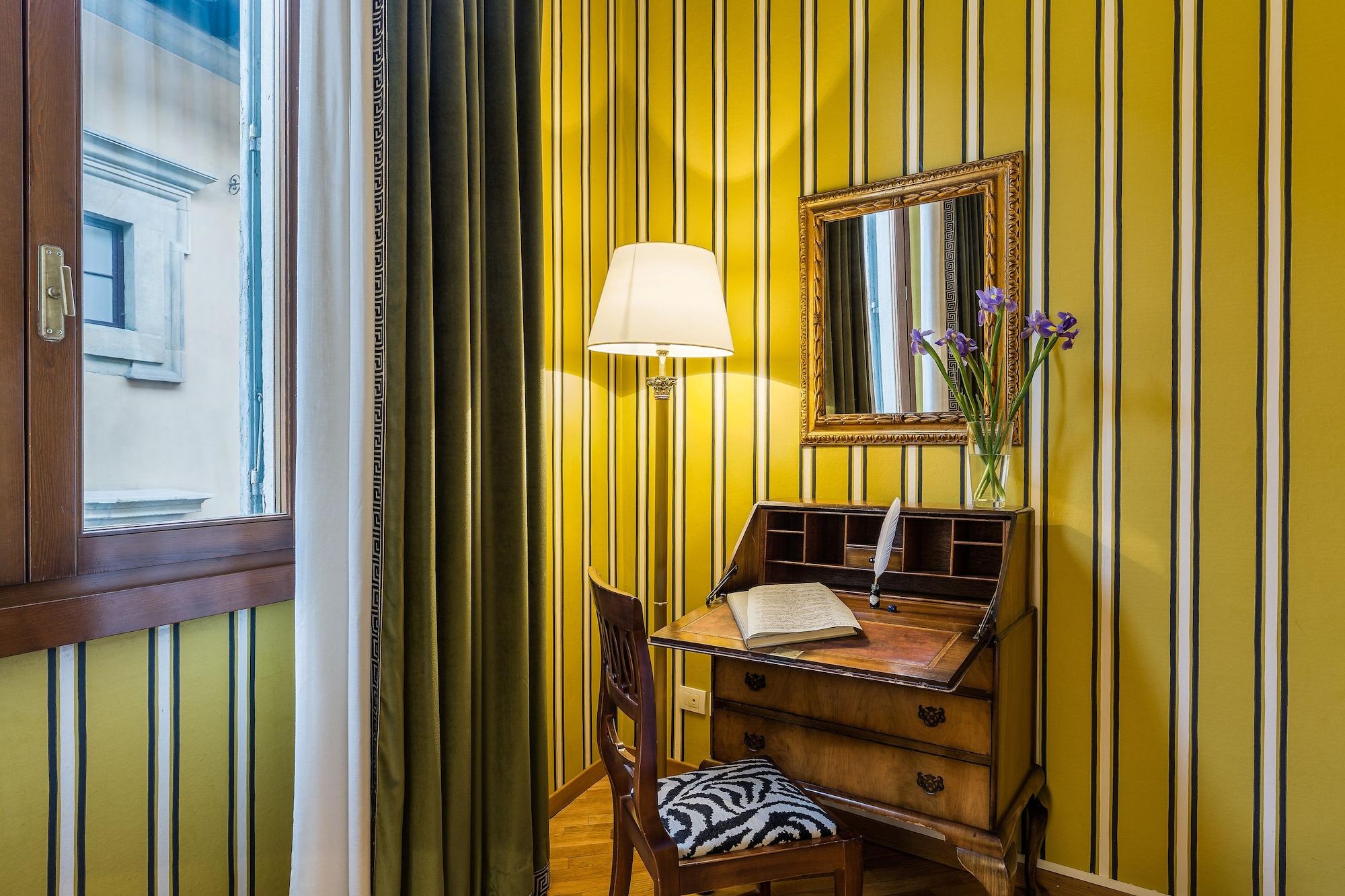 Room Mate Collection Isabella, Firenze Eksteriør bilde